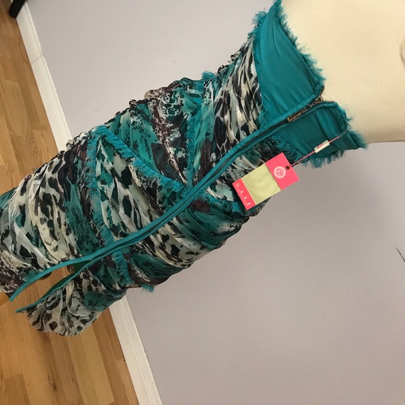 Emanuella y dress - Picture 4 of 8